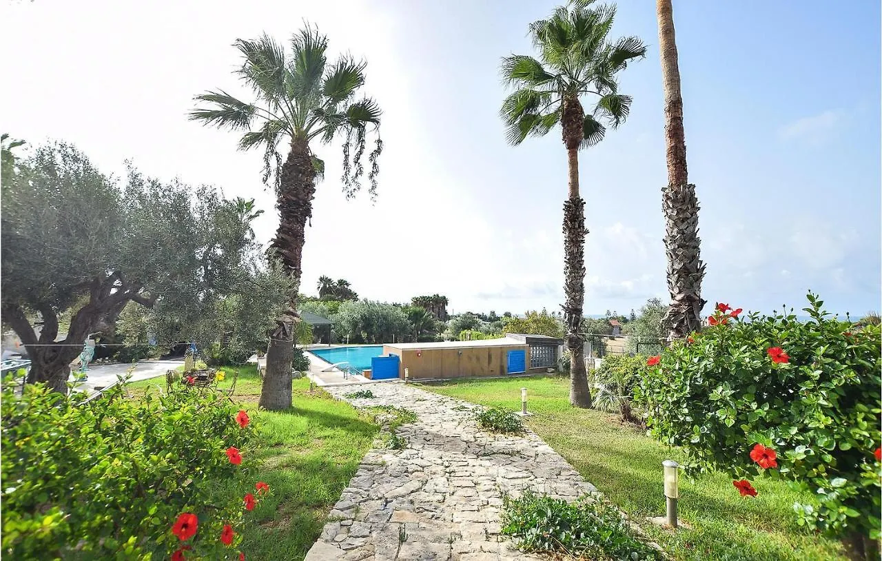 Cozy Home In Pozzallo Rg With House Sea View